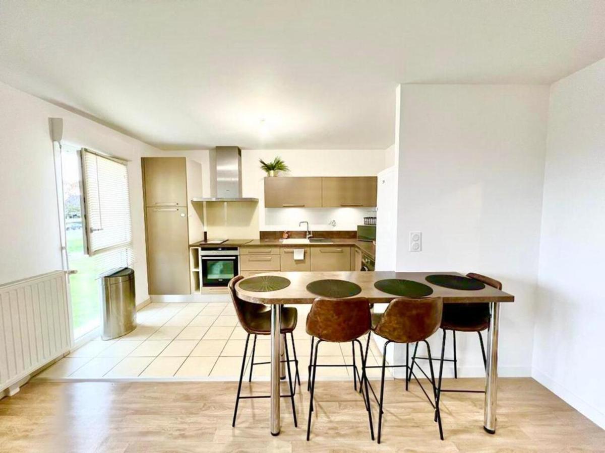 L'Atelier Chic - Wifi Fibre - Parking Privee - Balcon - Netflix Apartment Lanester Luaran gambar