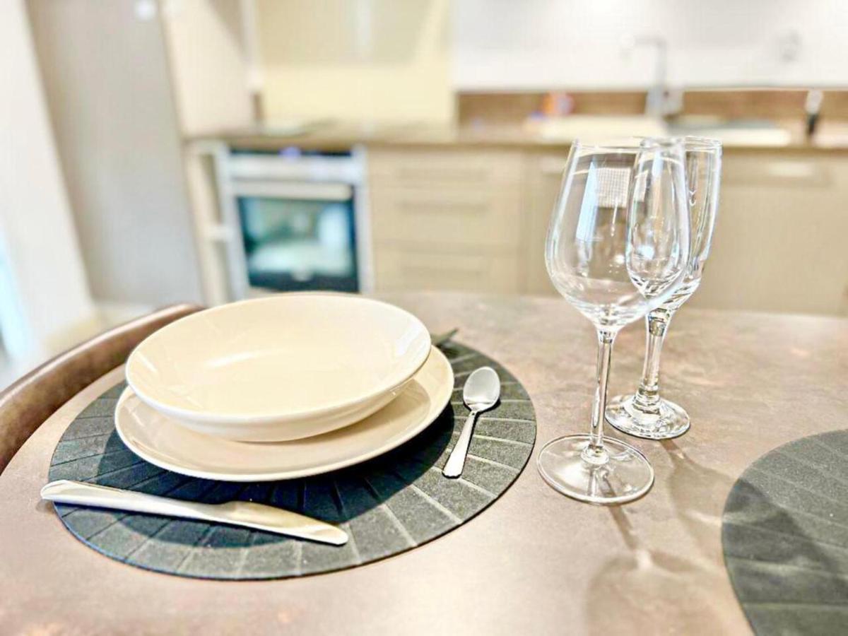 L'Atelier Chic - Wifi Fibre - Parking Privee - Balcon - Netflix Apartment Lanester Luaran gambar