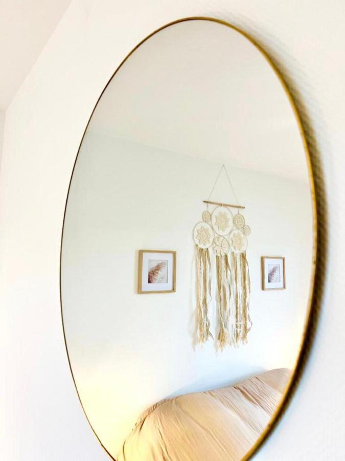 L'Atelier Chic - Wifi Fibre - Parking Privee - Balcon - Netflix Apartment Lanester Luaran gambar