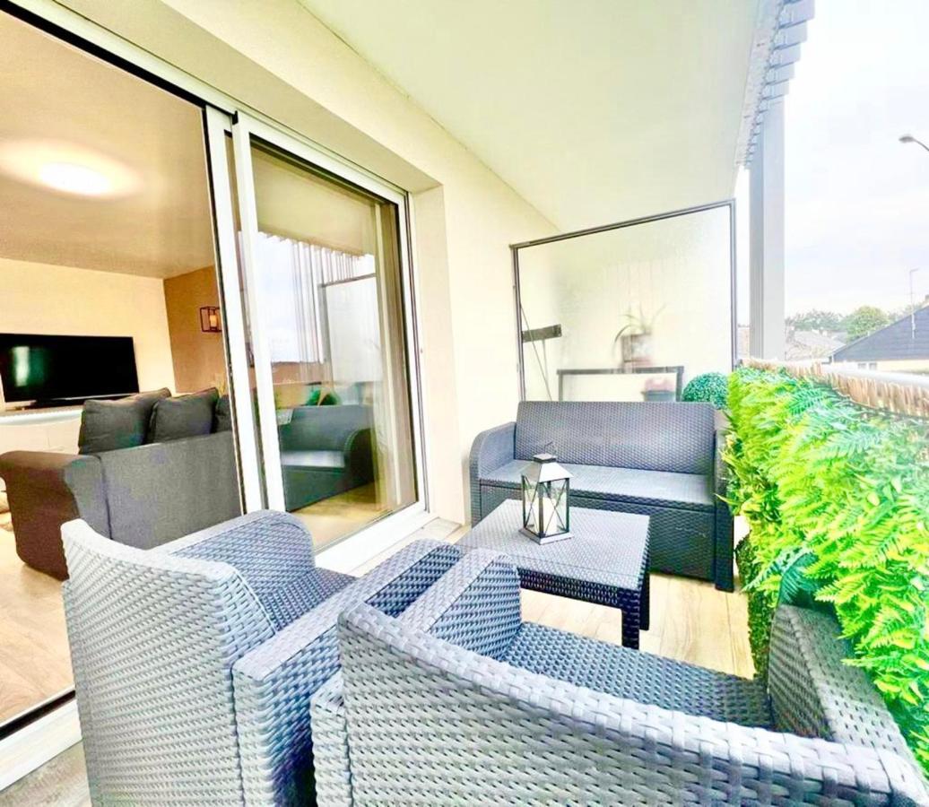 L'Atelier Chic - Wifi Fibre - Parking Privee - Balcon - Netflix Apartment Lanester Luaran gambar