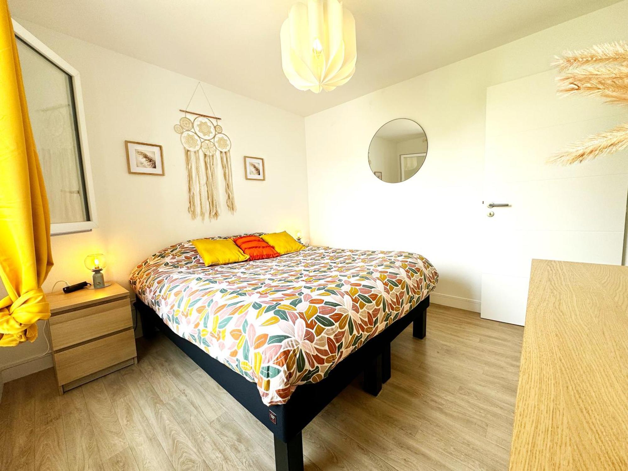 L'Atelier Chic - Wifi Fibre - Parking Privee - Balcon - Netflix Apartment Lanester Luaran gambar